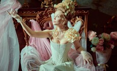 18th,Century,Fashion,Style.,Historical,Portrait,Of,A,Magnificent,Lady