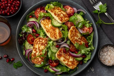 Salad,With,Fried,Halloumi,Cheese,On,Grey,Plate,,Top,View,