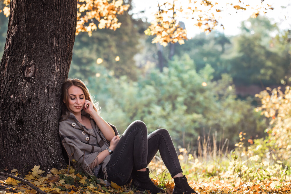 Beautiful,Girl,Reading,A,Book,In,Autumn,Forest,,,Autumn