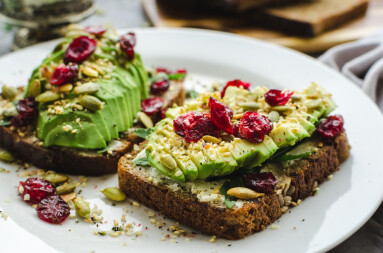 Healthy,Avocado,Toasts,For,Breakfast,Or,Lunch,With,Rye,Bread,