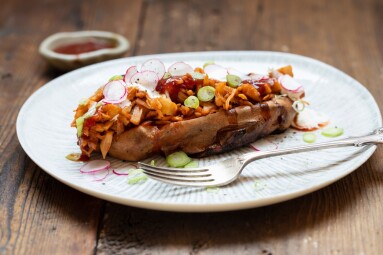 Baked,Sweet,Potato,With,Barbeque,Jackfruit