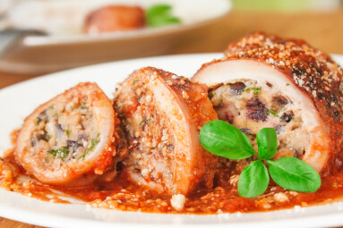 Stuffed,Squid,With,Parmesan,Cheese,,Onion,And,Parsley,In,Tomato