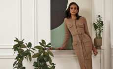 Beautiful,Sexy,Brunette,Woman,Dark,Tanned,Skin,Makeup,Hairstyle,Fashion