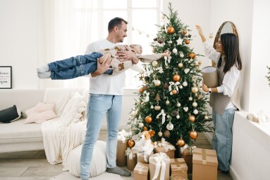 Happy,Family,Making,Christmas,Decorations,At,Home,Together