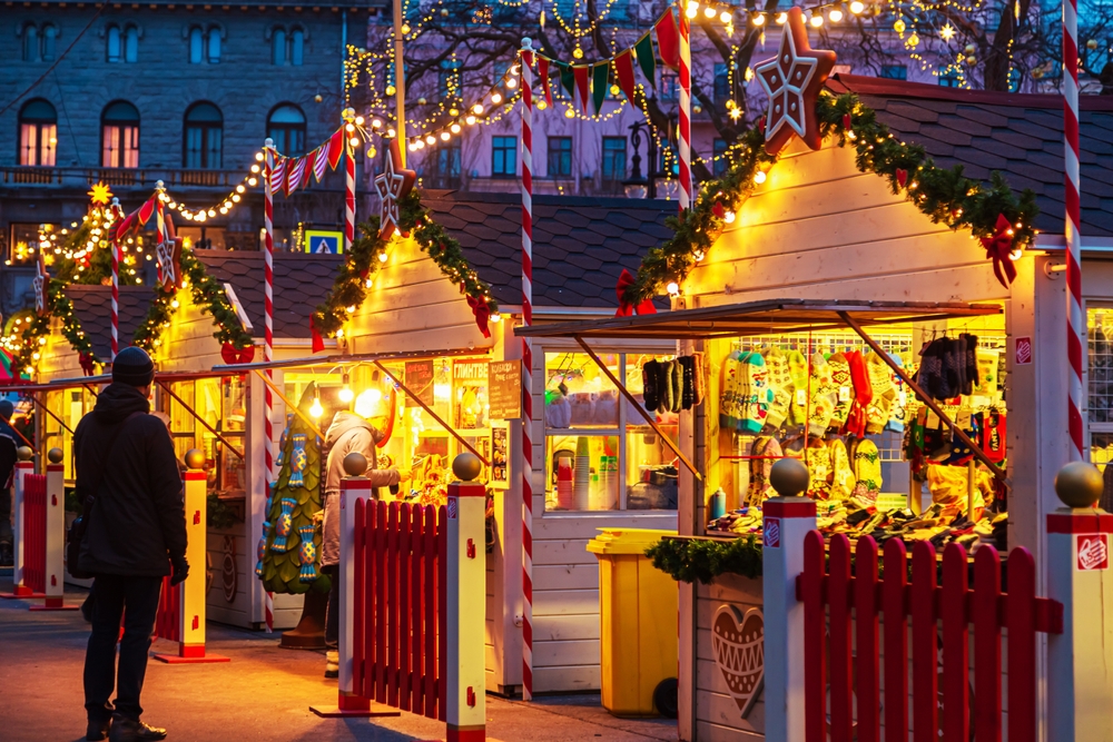 Christmas,Market,In,St.,Petersburg.,Festive,Entertainment.,St.,Petersburg,,Russia
