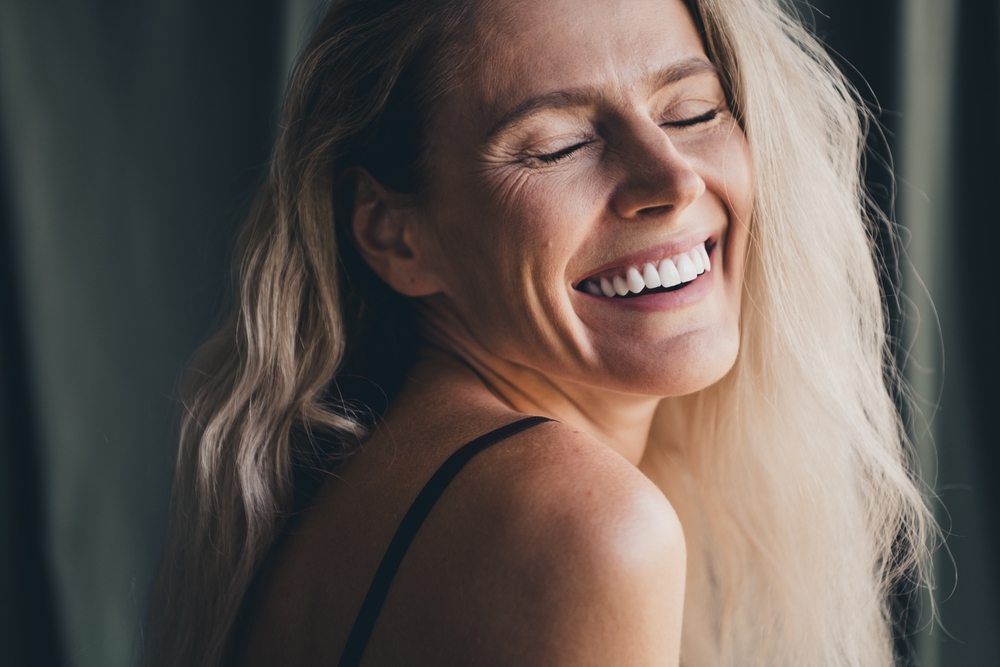 Studio,No,Retouch,Photo,Of,Dreamy,Positive,Lady,Dressed,Lingerie