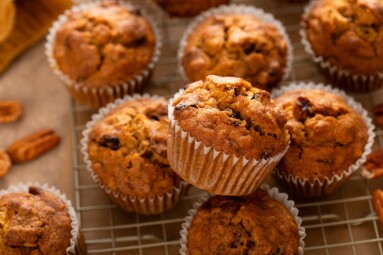 Healthy,Pumpkin,Muffins,With,Oats,,Dry,Cranberry,And,Pecan,Nuts