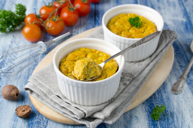 French,Baked,Cheese,Souffle,With,Carrots,And,Dill,In,White