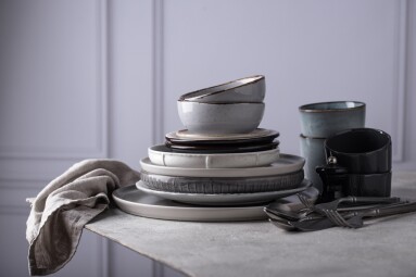 Craft,Ceramic,Plates,,Bowls,And,Cups