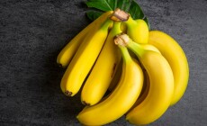 Bunch,Of,Raw,Organic,Bananas,Ready,To,Eat