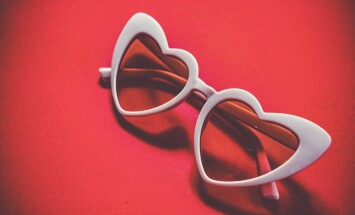 Heart,Shaped,Sunglasses,Love,Is,Blind