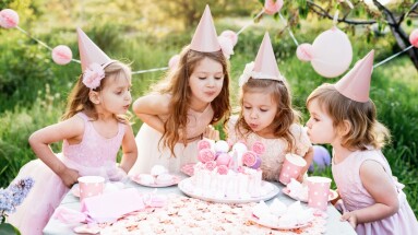 Summer,Outdoor,Kids,Birthday,Party.,Group,Of,Happy,Children,Celebrating