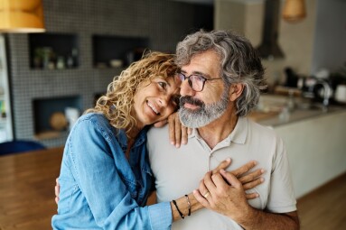 Portrait,Of,A,Happy,Senior,Couple,Embracing,Hugging,And,Bonding