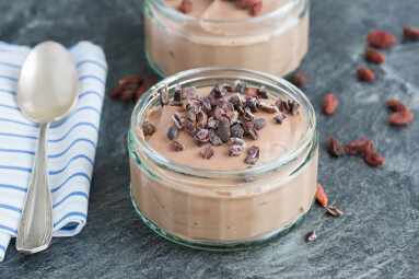 Whipped,Quark,Mousse,With,Melted,Dark,Chocolate,,Cocoa,Nibs,And