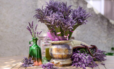 Bouquet,Of,Fresh,Lavender,On,The,Table