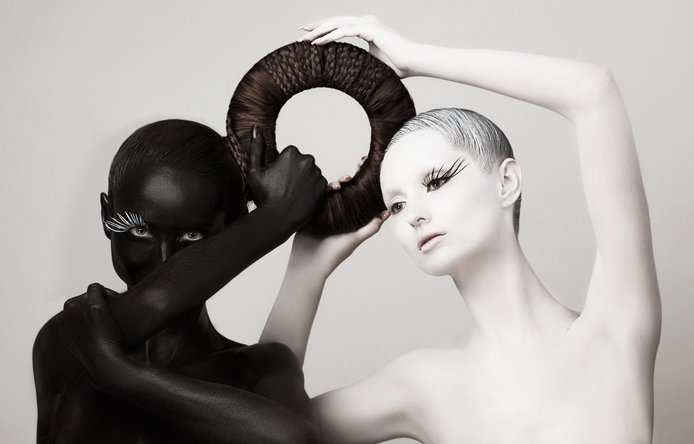 Fantasy.,Yin,&,Yang,Esoteric,Symbol.,Black,&,White,Women