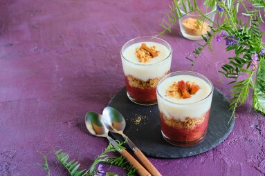 Portioned,Dessert,In,A,Glass,With,Rhubarb,Jam,,Shortbread,Crumble