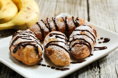 Fried,Banana,Dessert,/,Kluay,Tod,-thai,Dessert,With,Batter