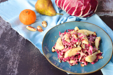 Healthy,Salad,With,Radicchio,,Pear,And,Orange,Sauce,Sprinkle,With