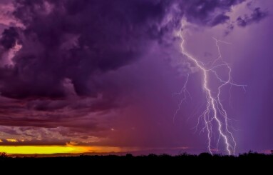 Lightning,Strike,In,The,Night,Sky.,Night,Sky,With,Lightning
