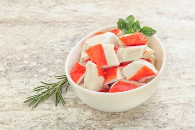 Crab,Meat,Surimi,In,The,Bowl,Appetizer