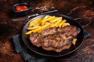 Roasted,Pork,Steaks,From,Neck,Meat,In,Plate,With,Potato