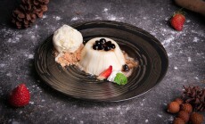 Traditional,Italian,Dessert,Panna,Cotta,With,Brown,Sugar,Topping,Summer