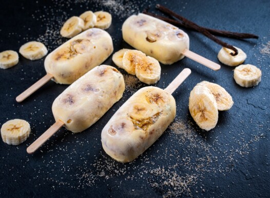 Frozen,Dessert-,Homemade,Banana,And,Vanilla,Ice,Lolly,Popsicle,With