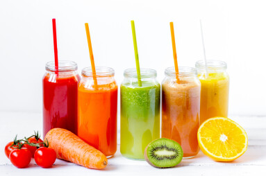 Fresh,Detox,Juices,In,Glass,Bottles,On,White,Background