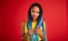 Beautiful,Nice,And,Attractive,Young,African,Model,Hold,Black,With