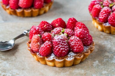 Raspberry,And,Pistachio,Tarts,-,Elegant,Gourmet,Dessert