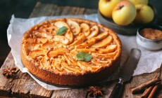 Homemade,Delicious,Fresh,Baked,Rustic,Apple,Pie,On,Dark,Background