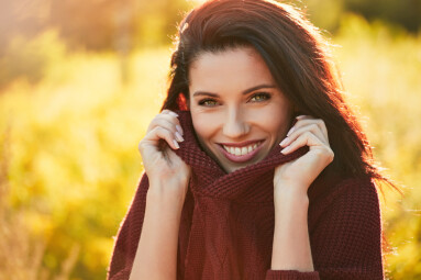 Portrait,Of,Beautiful,Brunette,Woman,In,Autumn,Red,Sweater.,Welcome