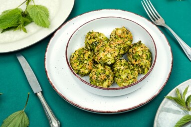 Vegetarian,Cutlets,Of,Stinging,Nettles,Leaves,And,Broccoli.,Nettle,Dishes.