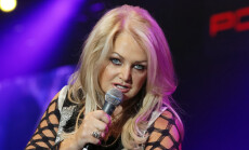 Stuttgart,,Germany,-,March,24:,Singer,Bonnie,Tyler,Live,In