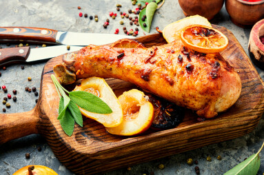 Baked,Turkey,Leg,With,Caramelized,Pear.appetizing,Meat,Dish.