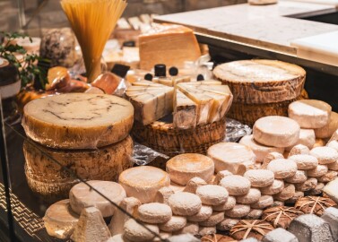Traditional,French,Cheese,Sold,In,Lyon,,France
