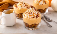 Pumpkin,Dessert,In,A,Cup,,Pudding,Or,No,Bake,Cheesecake