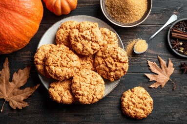 Homemade,Pumpkin,Spice,Cookies,On,Dark,Wooden,Background,,Top,View.