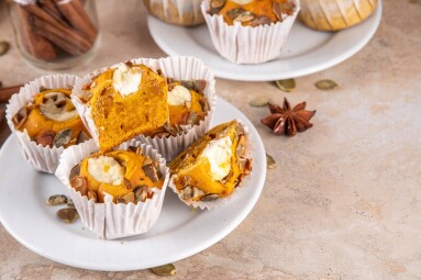 Viral,Pumpkin,Cream,Cheese,Muffins,,Pumpkin,Sweet,Cakes,Combine,Spiced